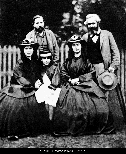 Fotografia de Friedrich Engels com Karl Marx e suas filhas Jenny, Laura e Eleanor