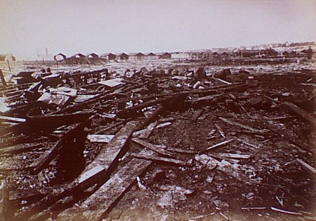 Ruínas parisienses após canhoneio, 1871